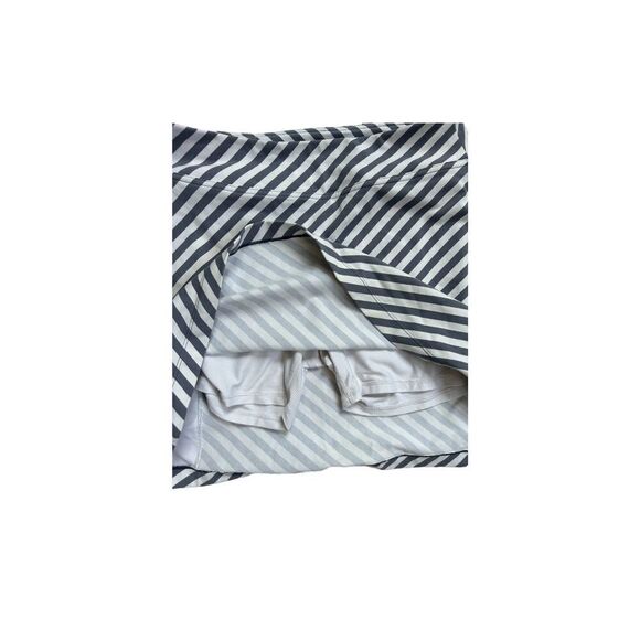Athleta Gray Stripe Print Sweet Sport Skort Size Small - Picture 5 of 9